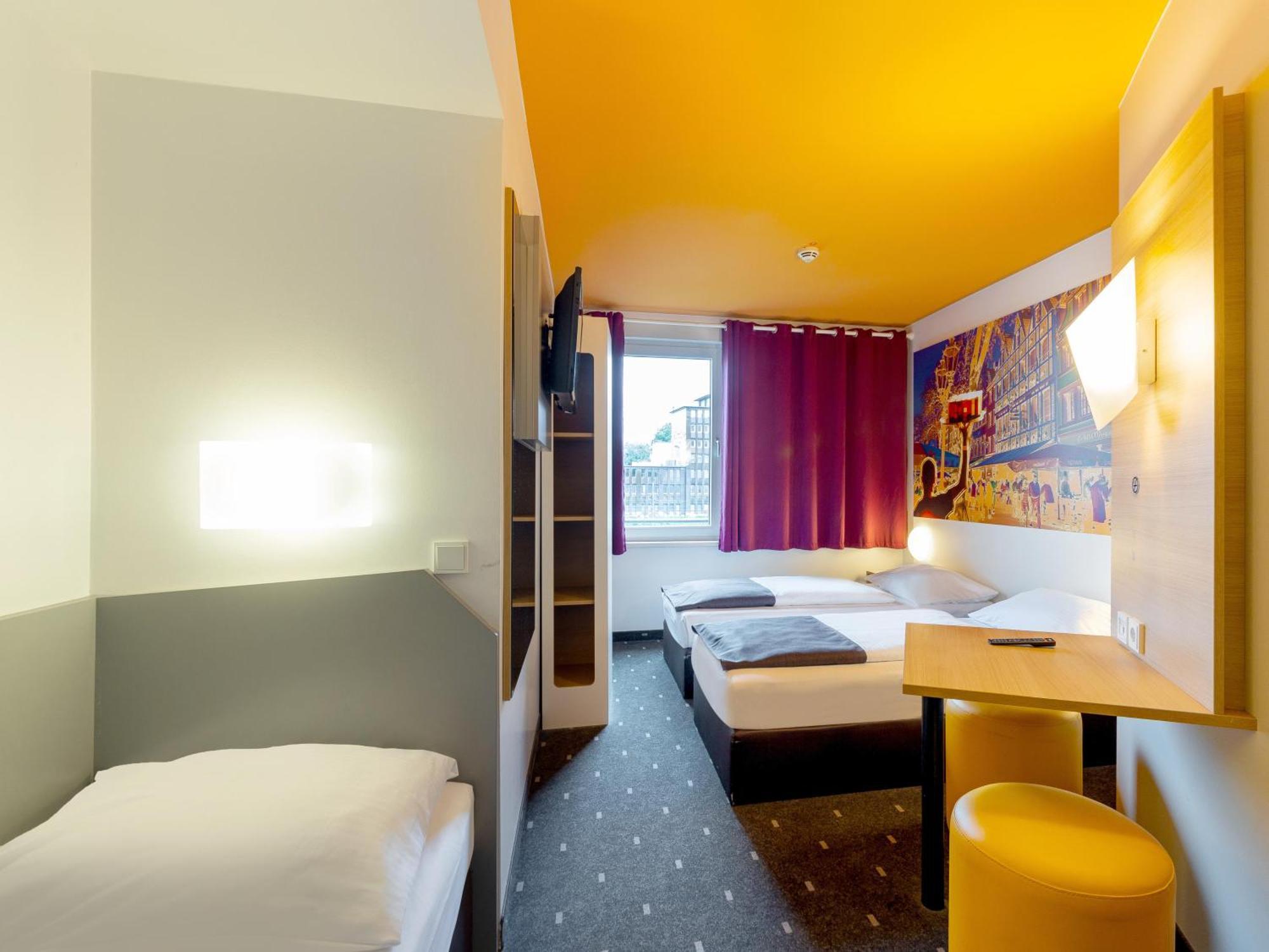 B&B Hotel Duesseldorf-City Exterior photo